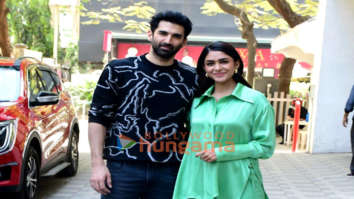 Photos: Aditya Roy Kapur and Mrunal Thakur snapped promoting their film Gumraah