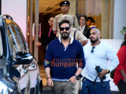 Photos: Ajay Devgn snapped at Kalina airport