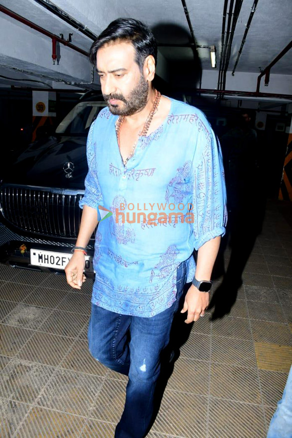 photos ajay devgn snapped in andheri 2