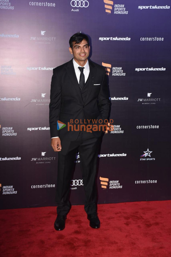 photos anushka sharma virat kohli and others grace the red carpet of fourth edition of indian sports honours 101 7