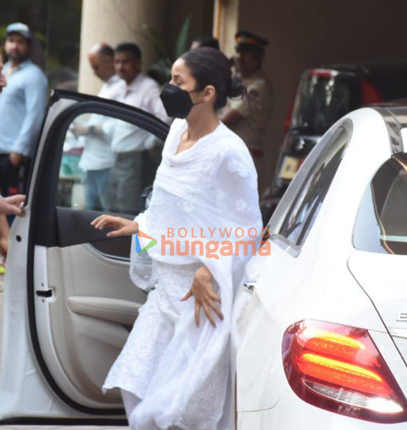 photos celebs attend satish kaushiks funeral 654 3