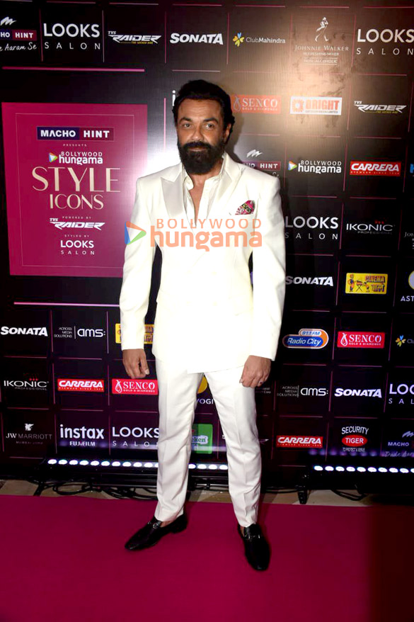 photos celebs grace the red carpet of bollywood hungama style icons awards 2023 15 4
