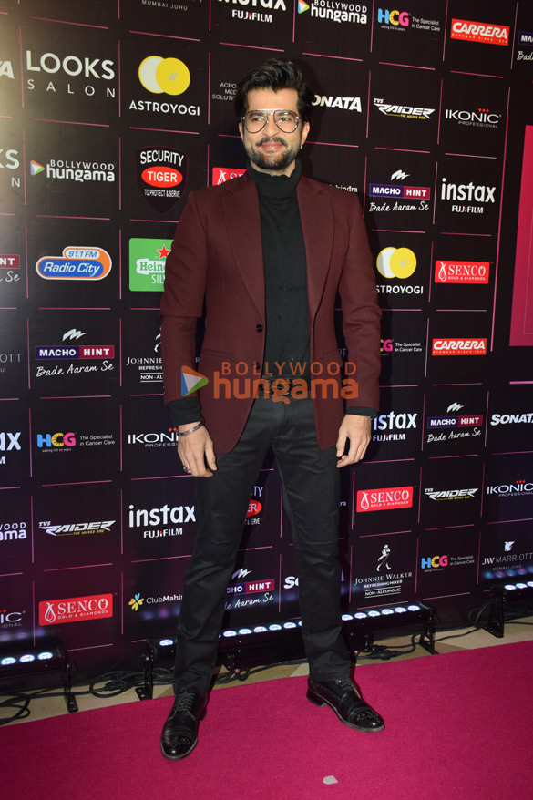 Photos: Celebs grace the red carpet of Bollywood Hungama Style Icons Awards 2023