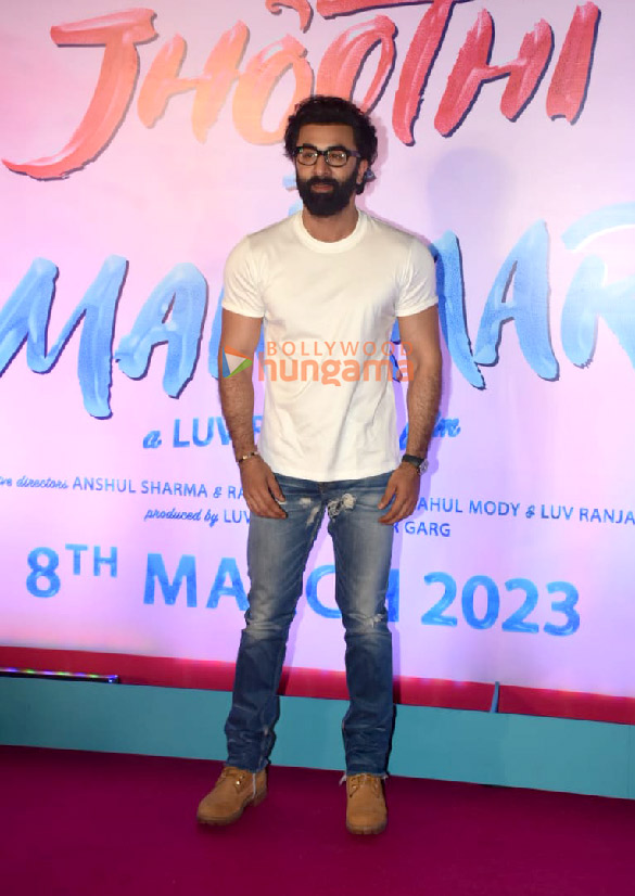 photos celebs grace the special screening of tu jhoothi main makkaar 1