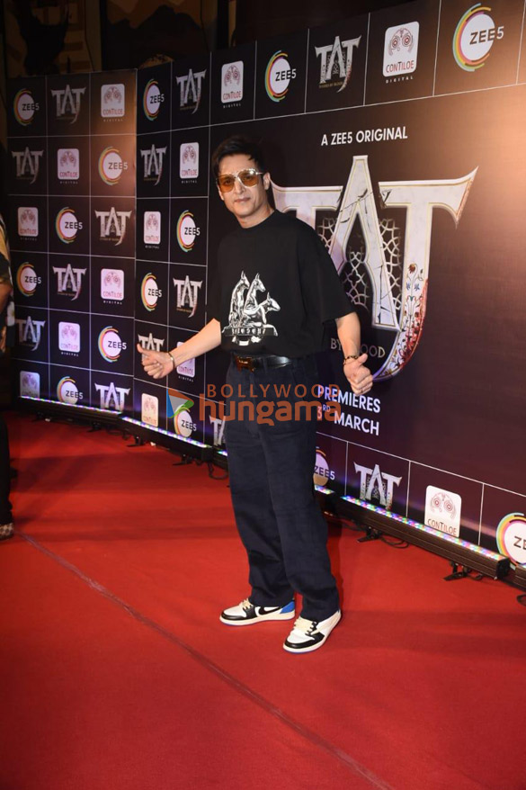 photos celebs snapped at taj divided by blood premiere 6
