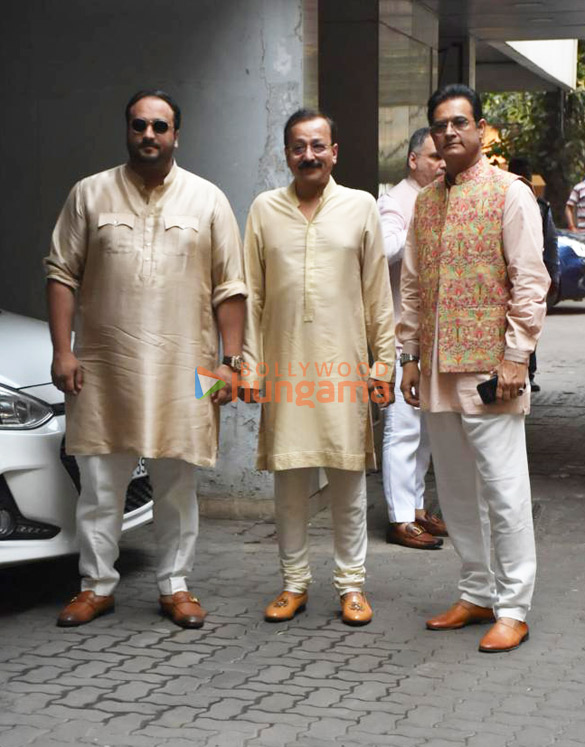 photos celebs snapped outside sohail khans home in mumbai 176