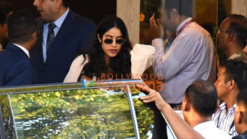 Photos: Janhvi Kapoor snapped at Kalina airport