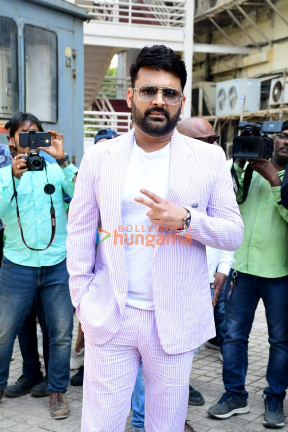 photos kapil sharma and shahana goswami snapped attending the trailer launch of the film zwigato 5