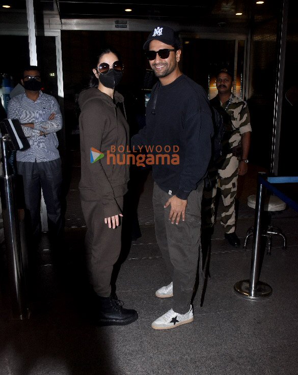 Photos: Katrina Kaif, Vicky Kaushal and others snapped at the airport
