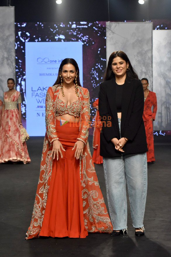 Photos: Malaika Arora walks the ramp for designer Bhumika Sharma at Lakme Fashion Week 2023 | Parties & Events
