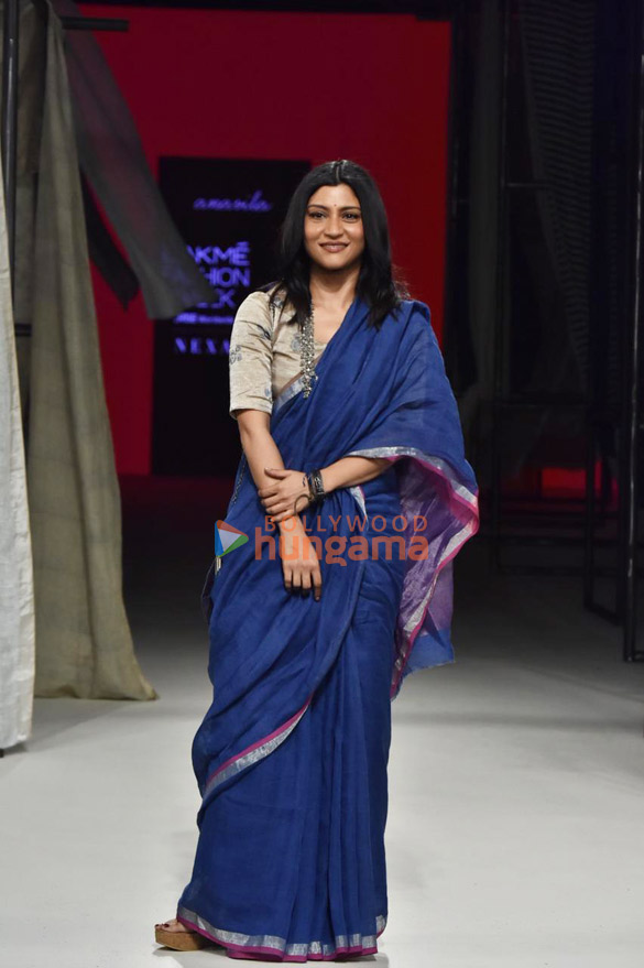 photos mandira bedi sonali bendre and others walk the ramp at lakme fashion week 2023 4