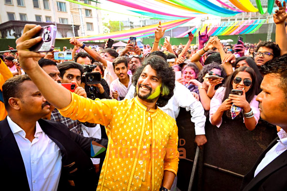 photos nani snapped promoting dasara at a holi event in mumbai 1