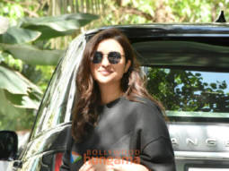 Photos: Parineeti Chopra snapped in Santacruz