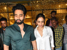 Photos: Rakul Preet Singh and Jackky Bhagnani snapped at Farmers’ Cafe in Bandra