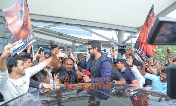 photos ram charan arrives at new delhi airport 3