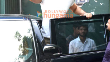 Photos: Ranbir Kapoor and Bobby Deol spotted shooting Animal in Juhu