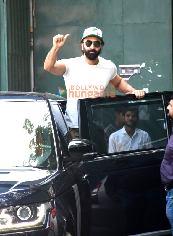 photos ranbir kapoor and bobby deol spotted shooting animal in juhu 1