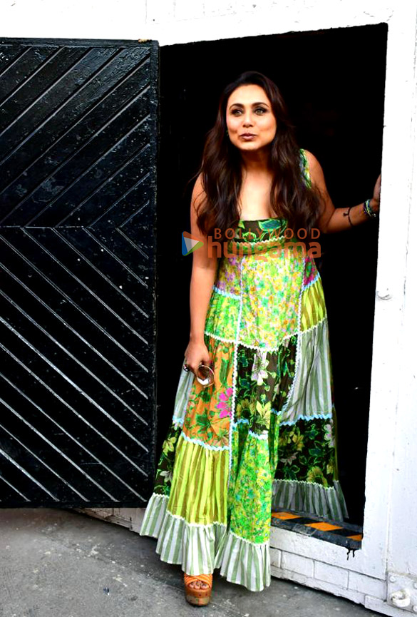 photos rani mukerji spotted at mehboob studios in bandra 3