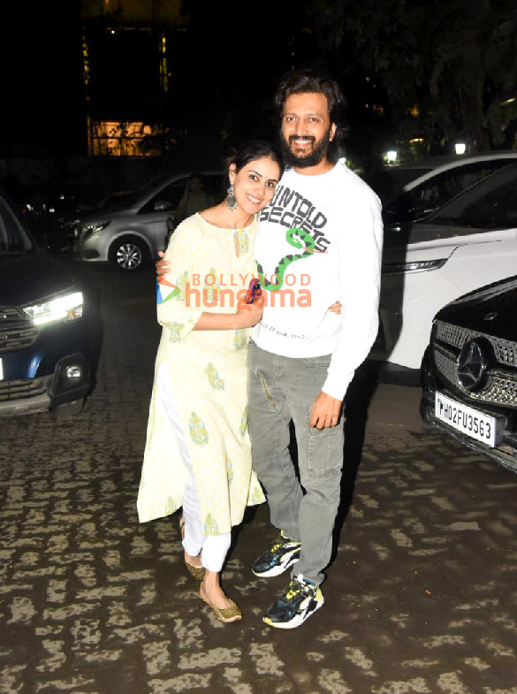photos riteish deshmukh and genelia deshmukh snapped at sohail khans residence in bandra 1