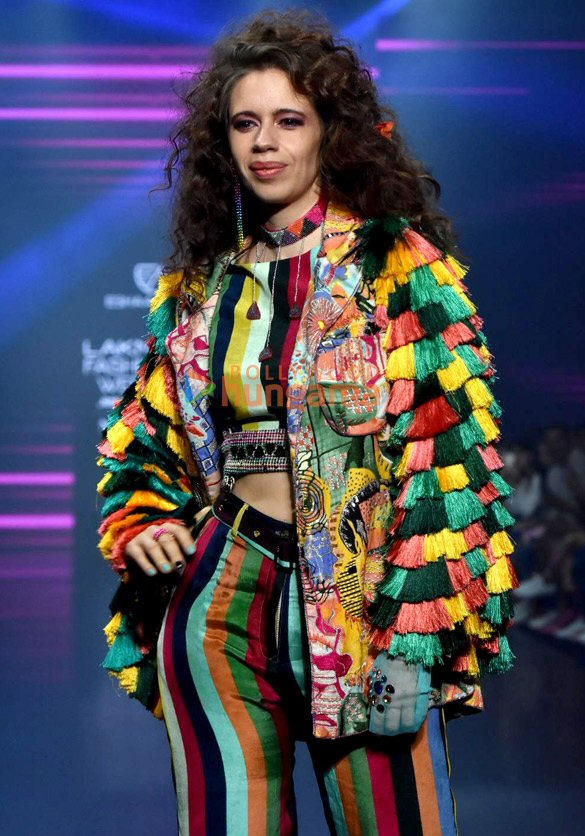 photos sara ali khan diana penty tara sutaria and others walk the ramp at lakme fashion week 2023 day 3 14
