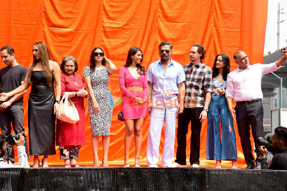 photos suniel shetty karanvir sharma esha deol and others snapped at the hunter trailer launch 2
