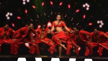 Rashmika Mandanna performs LIVE on ‘Srivalli’ and ‘Saami Saami’ at Zee Cine Awards 2023