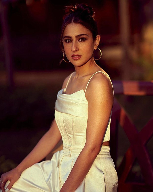 Sara Ali Khan keeps it wonderfully chic in an all-white outfit by Alex Perry for Gaslight promotions