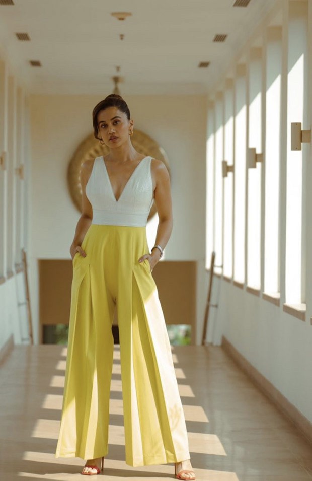 We can't stop staring at Taapsee Pannu since she gave her jumpsuit a lovely colour-blocking twist