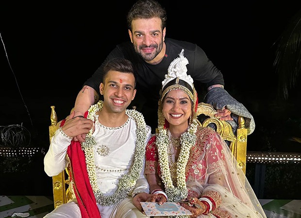 ये है मोहब्बतें स्टार कृष्णा मुखर्जी बंगाली स्टाइल में अपने बाए चिराग बाटलीवाला के साथ शादी के बंधन में बंधीं;  सह-कलाकार करण पटेल ने दिल खोलकर लिखा: बॉलीवुड समाचार