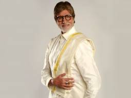 Amitabh Bachchan reveals his granddaughter Navya Naveli Nanda came to the rescue when he failed to post his photo on Instagram; see picture