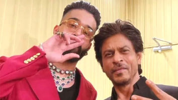 Shah Rukh Khan poses with AP Dhillon for a picture as well as sets the stage on fire with Ranveer Singh and Varun Dhawan as he shakes a leg on Brown Munde at NMACC