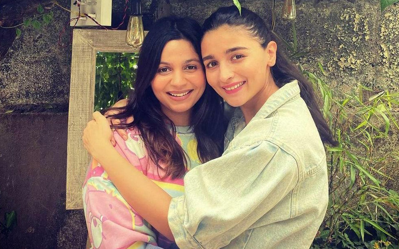 Alia Bhatt buys a new house in Bandra for whopping Rs. 37.80 crore, gifts two flats worth Rs. 7.68 crore to her sister Shaheen : Bollywood News