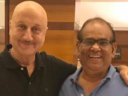 Anupam Kher reveals he had asked Satish Kaushik to visit hospital 3 hours before his death; says, “’Tu bohut thaka hua sound karraha hai”