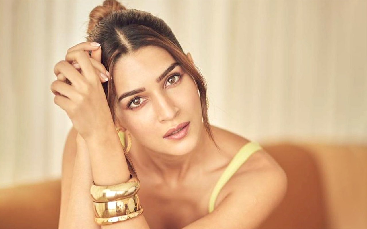 Kriti Sanon shares how her Delhi roots keep her grounded; says a “part of her has not changed” : Bollywood News