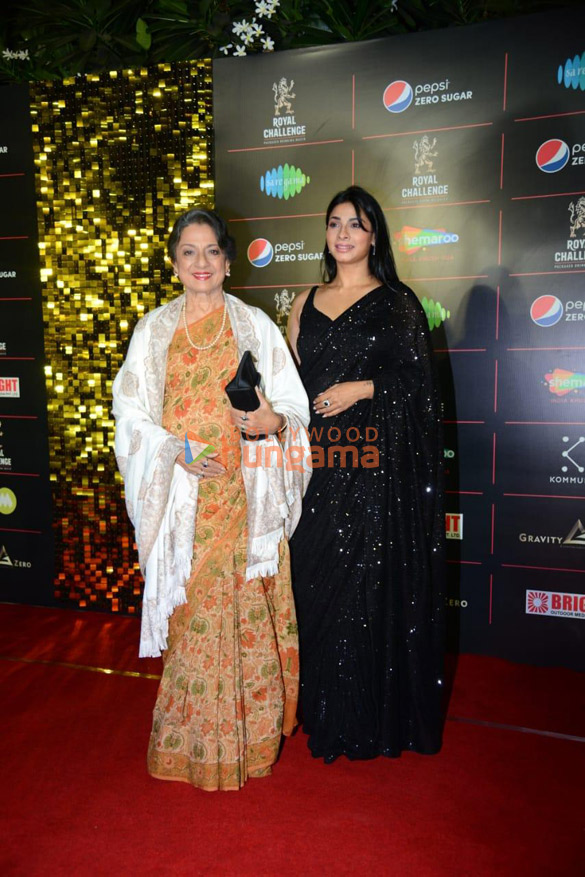 photos celebs grace the premiere of disco dancer the musical 17