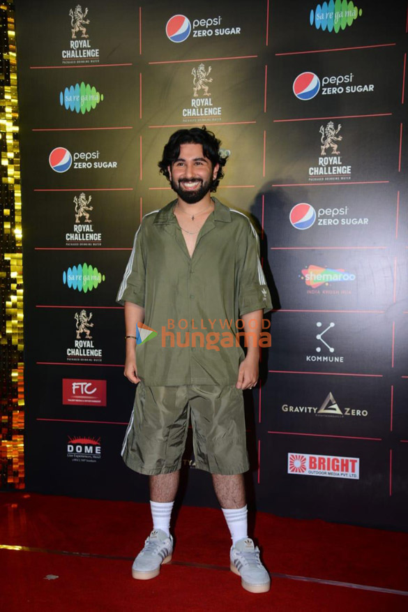 photos celebs grace the premiere of disco dancer the musical 2