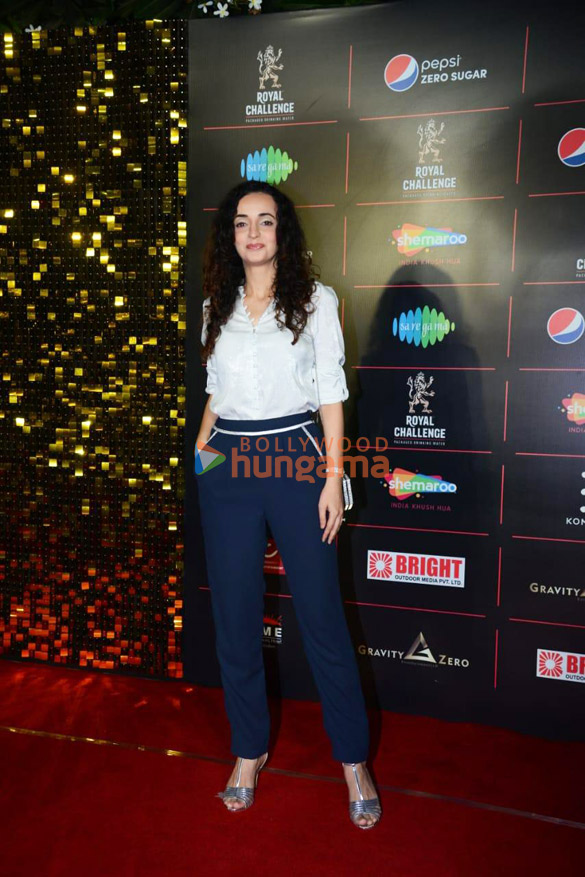 photos celebs grace the premiere of disco dancer the musical 23