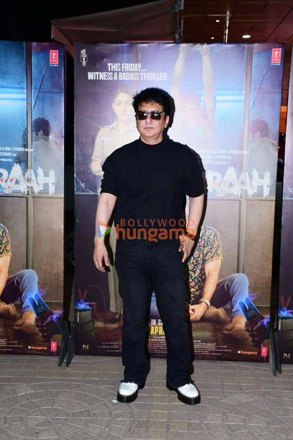 photos celebs grace the premiere of gumraah 17