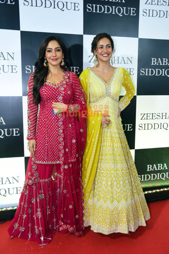 photos celebs snapped at baba siddiques iftaar party6 30