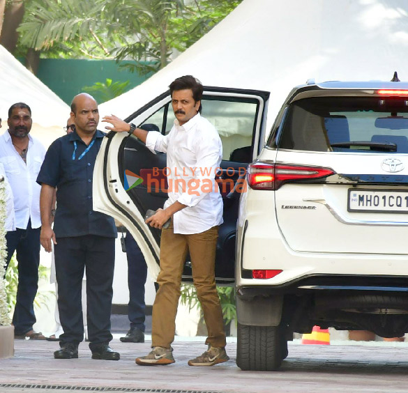 photos celebs snapped at pamela chopras prayer meet 6