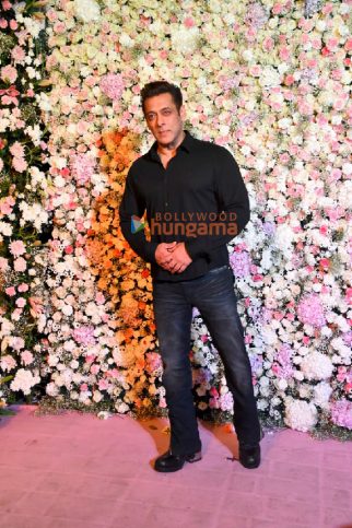 Photos: Celebs spotted at Arpita Khan and Aayush Sharma’s Eid bash