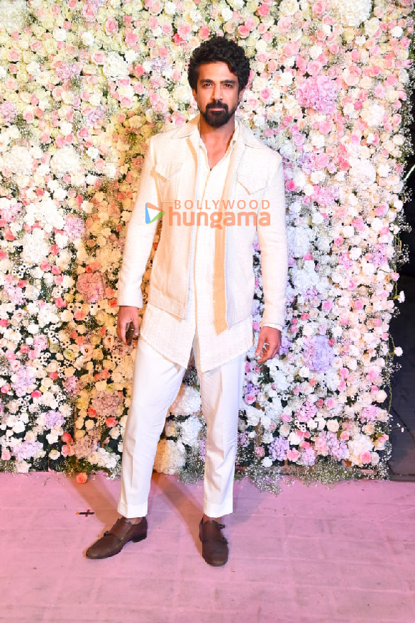 photos celebs spotted at arpita khan and aayush sharmas eid bash3 11