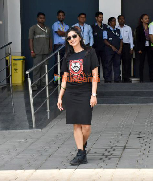 photos chiyaan vikram jayam ravi karthi sobhita dhulipala and aishwarya lekshmi arrive in mumbai to promote their film ps 2 6