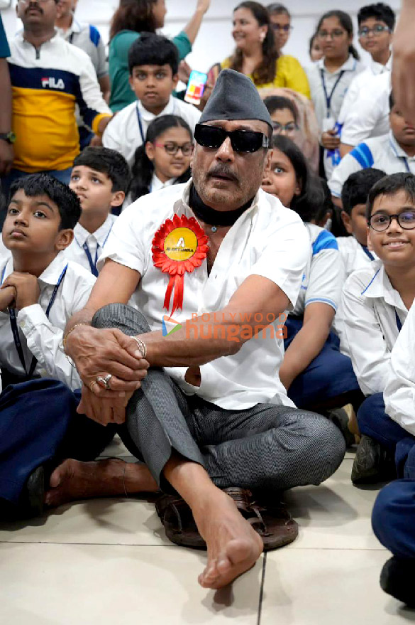 Photos: Jackie Shroff facilitates Leprosy Awareness Initiative at Euro School in Thane