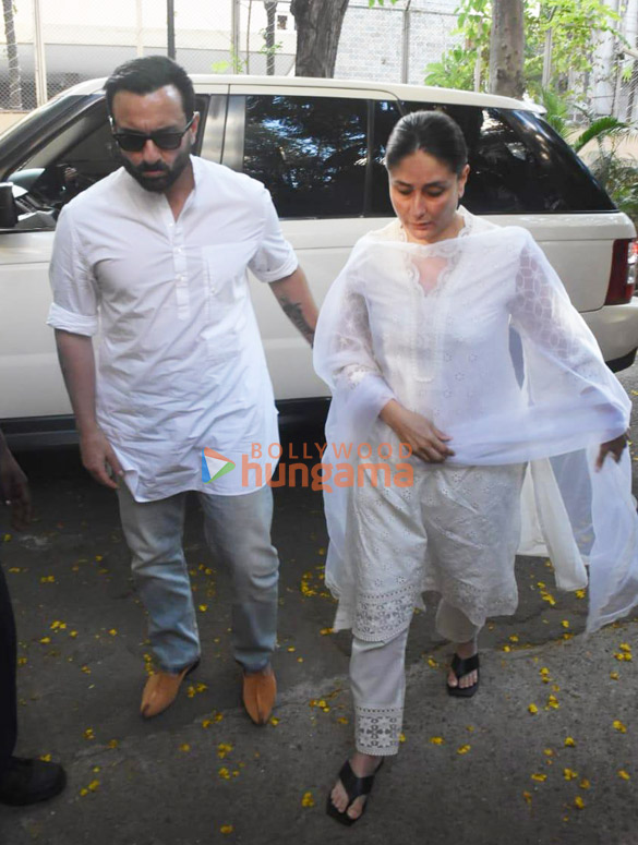 photos kareena kapoor khan saif ali khan and others snapped at yash chopras house 1