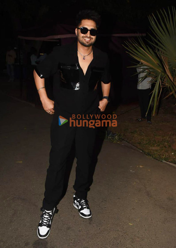 photos kisi ka bhai kisi ki jaan cast snapped promoting the film on the sets of the kapil sharma show 77 6