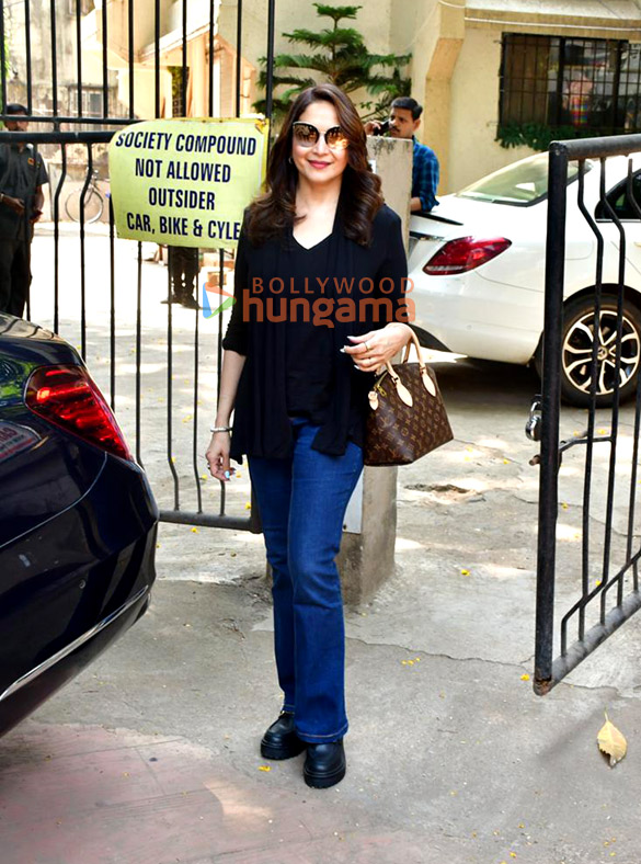photos madhuri dixit snapped outside a salon in juhu 2