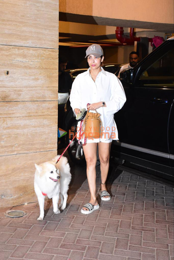 photos malaika arora snapped in bandra 3 36