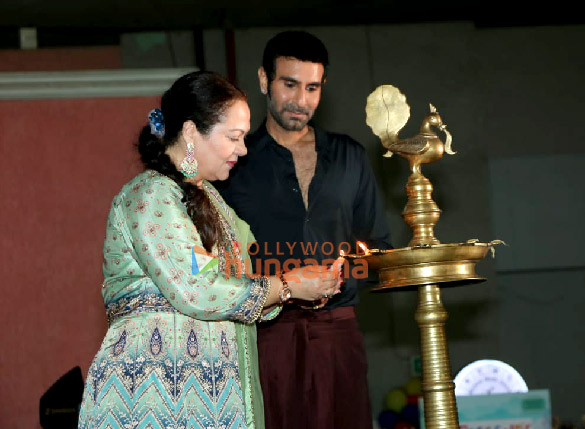 photos mandakini inaugurates sandip soparrkars india dance week season 7 2