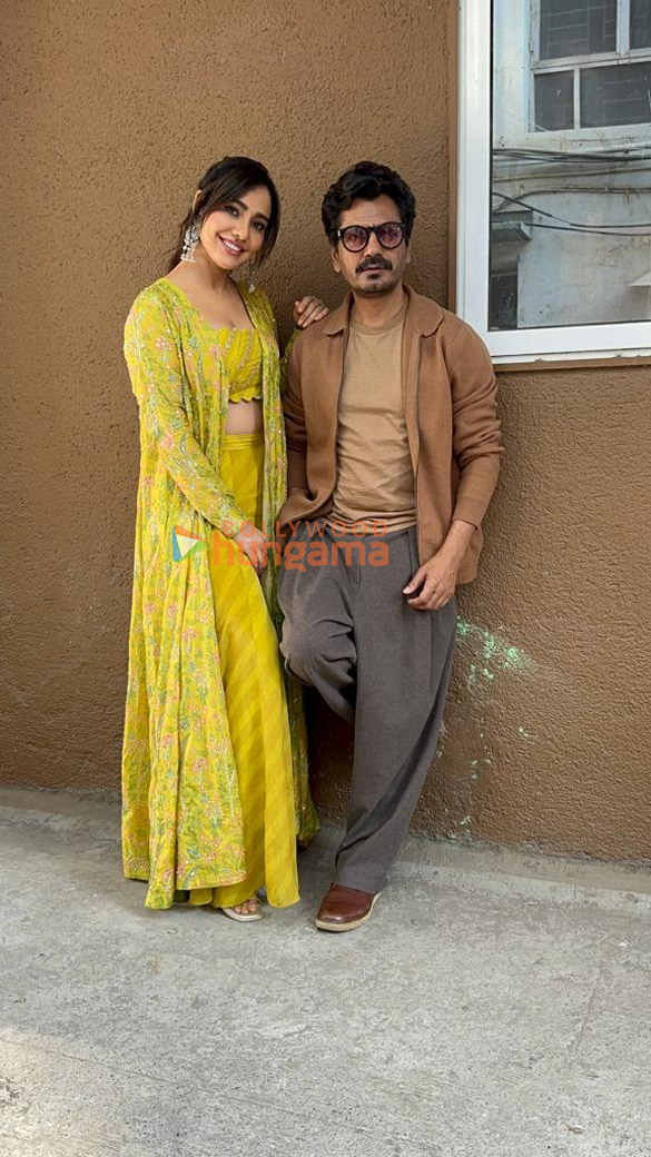 photos nawazuddin siddiqui and neha sharma snapped promoting jogira sara ra ra 1